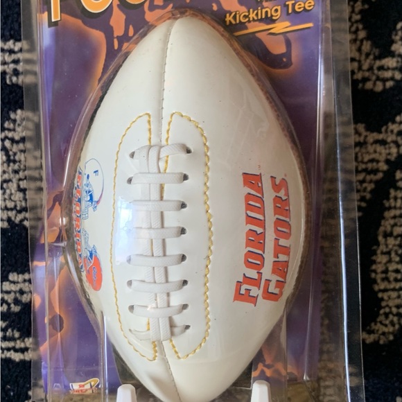 Florida Gators College Football Collectible Miniature Football With kicking Tee - Picture 2 of 4